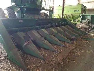1987 John Deere 843
