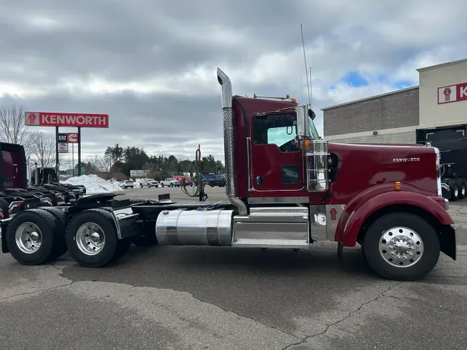 2026 Kenworth W900L
