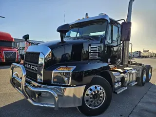 2020 MACK ANT64T