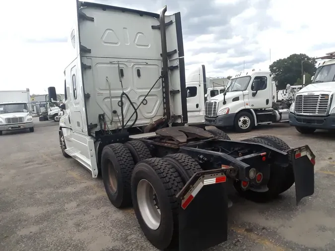 2019 FREIGHTLINER/MERCEDES CASCADIA 125