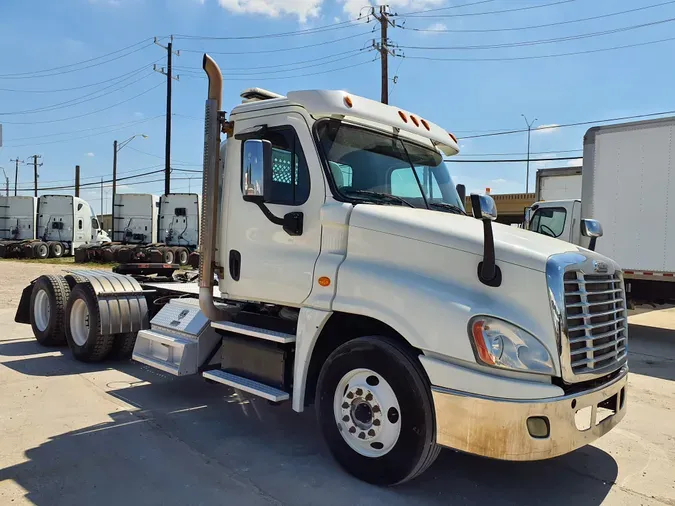 2016 FREIGHTLINER/MERCEDES CASCADIA 125