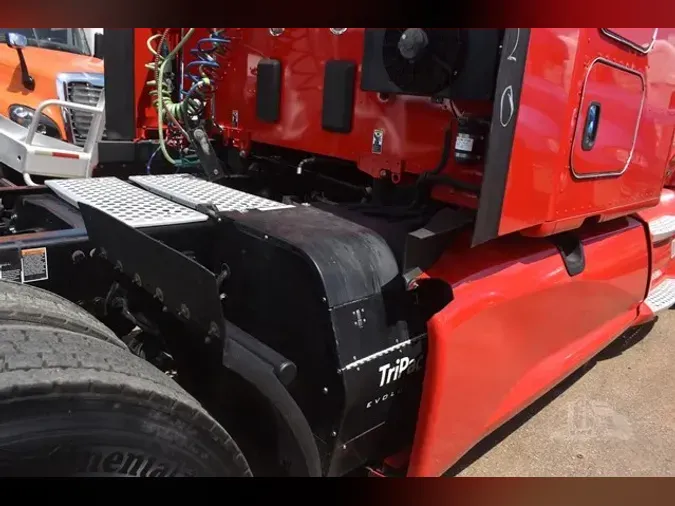 2021 KENWORTH T680