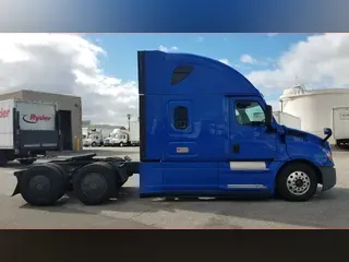 2019 Freightliner NEW CASCADIA PX12664