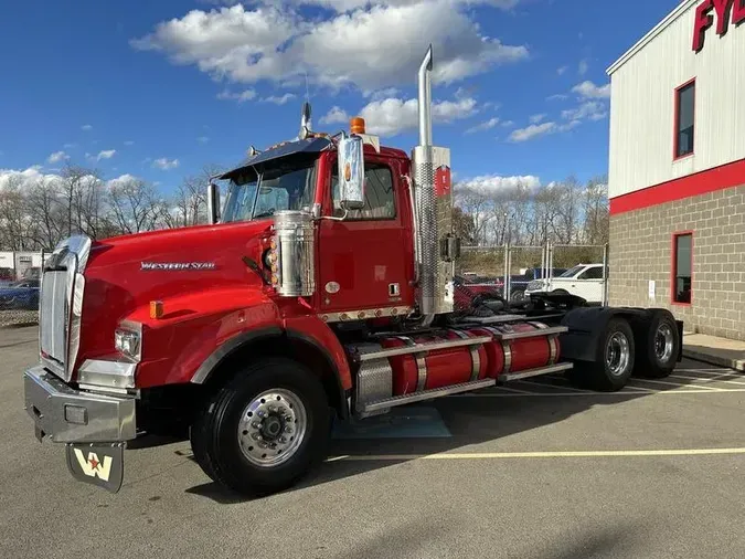 2021 Western Star 4900 SB