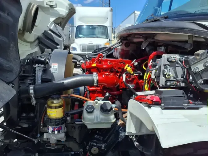 2020 FREIGHTLINER/MERCEDES M2 106