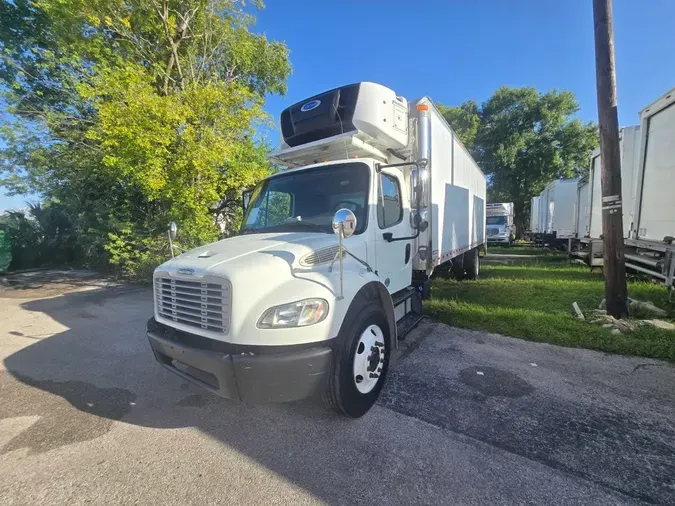2018 FREIGHTLINER M2 106