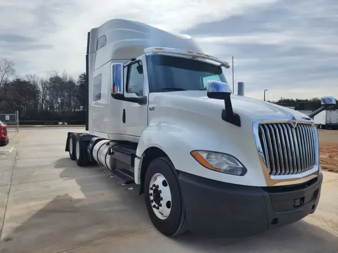 2019 NAVISTAR INTERNATIONAL LT625 SLPR CABa6c7028dcfd2a1b1a4f226a69ce52bba