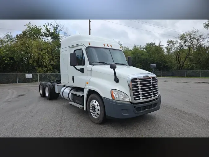 2020 Freightliner Cascadiaa6c9b7a42c02308af01a192f54e7aafa