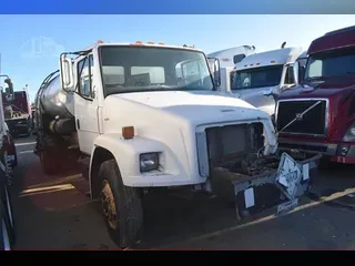 1999 FREIGHTLINER FL70