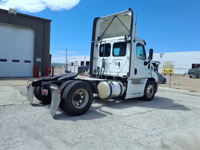 2019 FREIGHTLINER/MERCEDES CASCADIA 113a6ccc332965b67afd997e7825a35c6c1