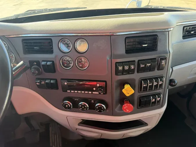 2021 Peterbilt 567a6d2983b3758d92c833eedb5330a3d22