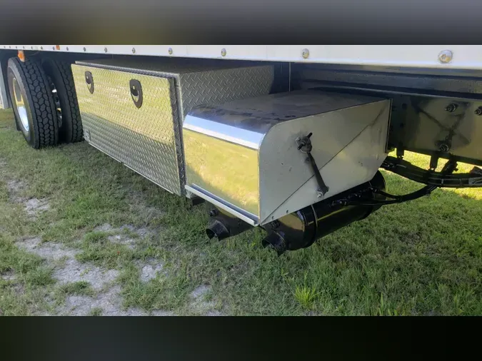 2020 Peterbilt 337
