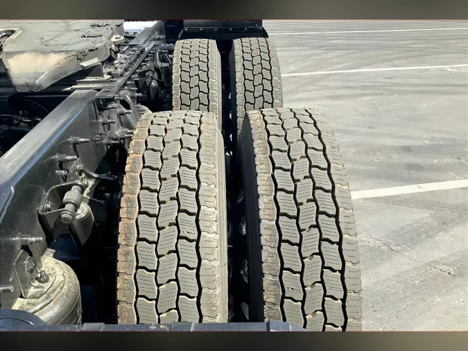 2022 INT LT625 6x4