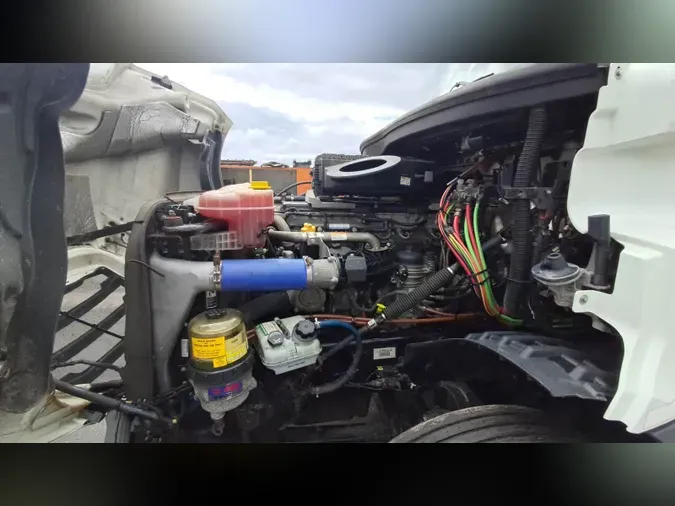 2020 Freightliner Cascadia 126