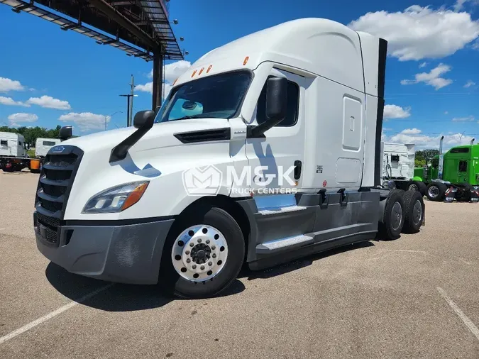 2021 FREIGHTLINER Cascadia 126a6e5a662221711e7722ba76e424274c4