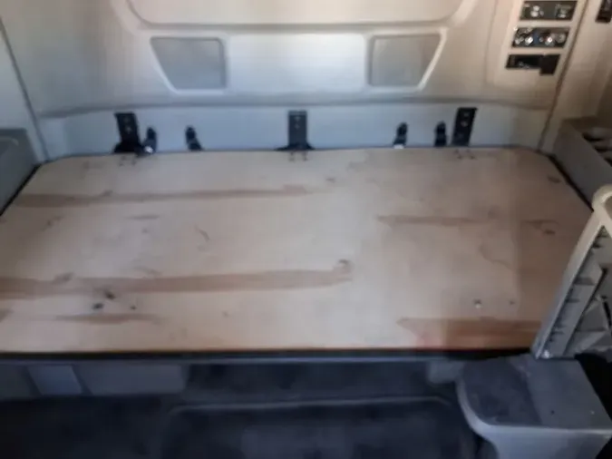 2019 NAVISTAR INTERNATIONAL LT625 SLPR CAB