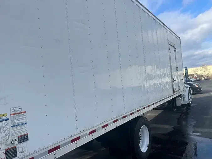 2018 Freightliner M2 106