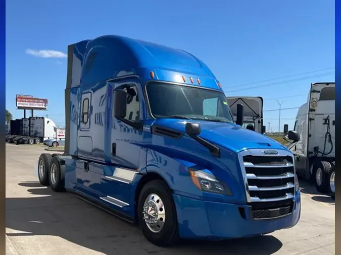 2020 Freightliner Cascadia 126a6eed8bd229b10e5722ee6ae8cad3f97