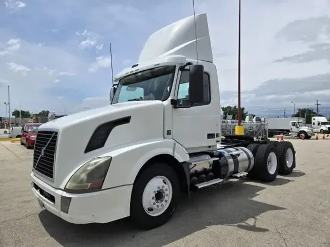 2016 Volvo VNL64T300