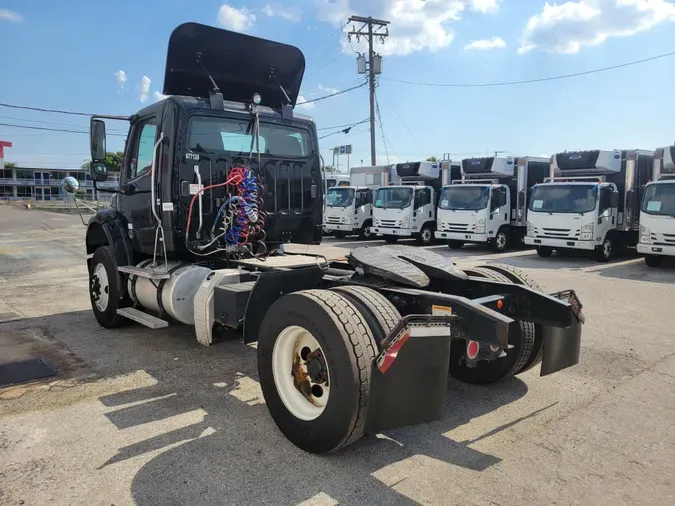 2017 FREIGHTLINER/MERCEDES M2 106