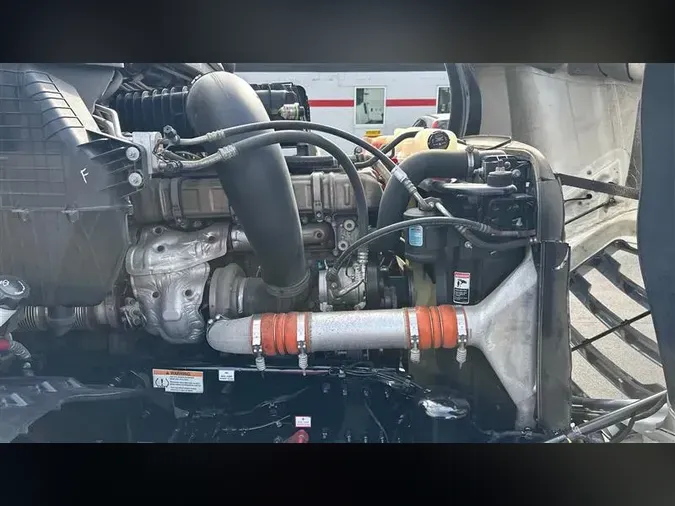 2020 FREIGHTLINER CA126