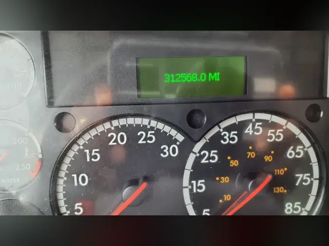 2020 FREIGHTLINER/MERCEDES M2 106a6f8235eefb50374f59e5baa5bf2a52e