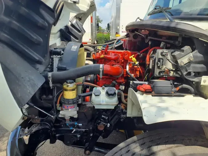 2020 FREIGHTLINER M2 106