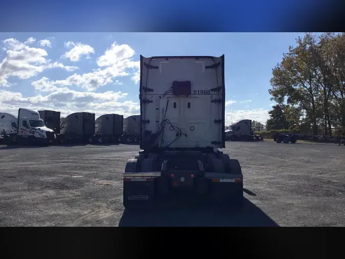 2021 Freightliner Cascadia 126a6fbd6800affb2ba0818c9d6d95a7111