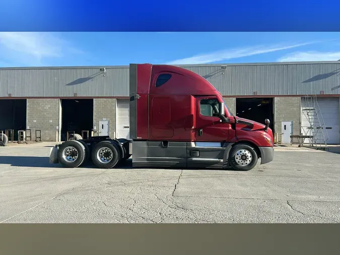 2023 Freightliner Cascadia 126