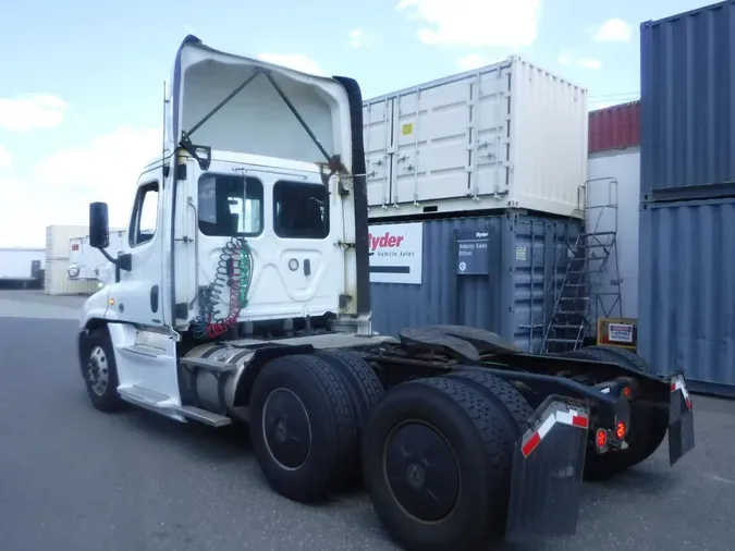 2019 FREIGHTLINER/MERCEDES CASCADIA 125