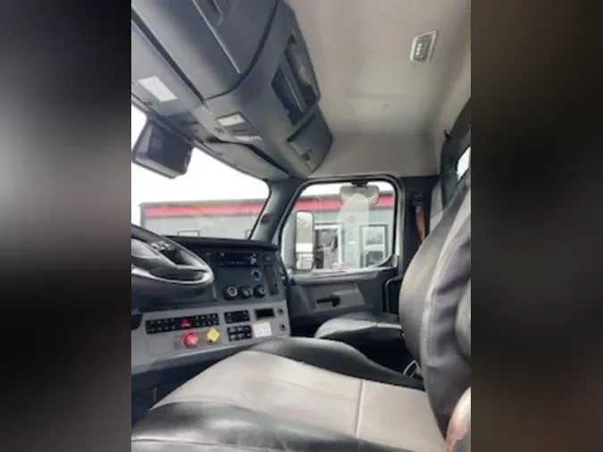 2021 FREIGHTLINER/MERCEDES NEW CASCADIA PX12664