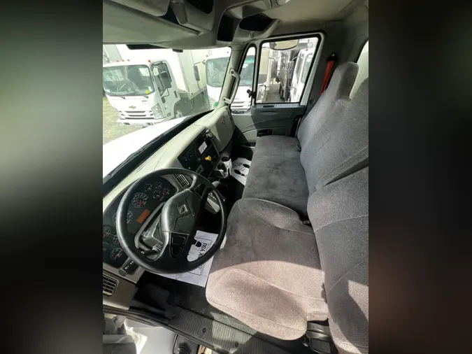 2019 NAVISTAR INTERNATIONAL 4300