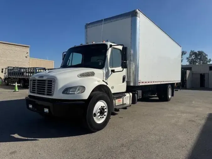 2019 Freightliner Business Class M2 106