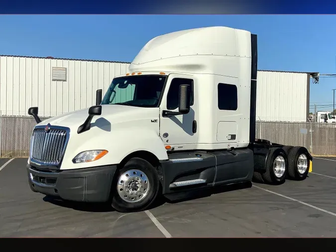 2022 INT LT625 6x4