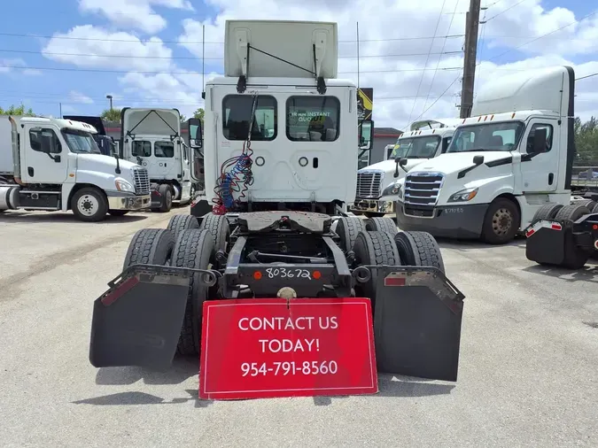 2019 FREIGHTLINER/MERCEDES CASCADIA 125