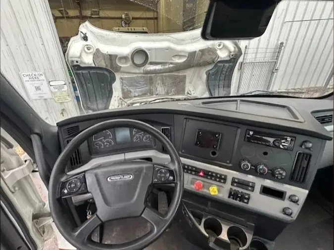 2021 FREIGHTLINER/MERCEDES NEW CASCADIA PX12664a7102e0ef104221de7e2798f4816da3d