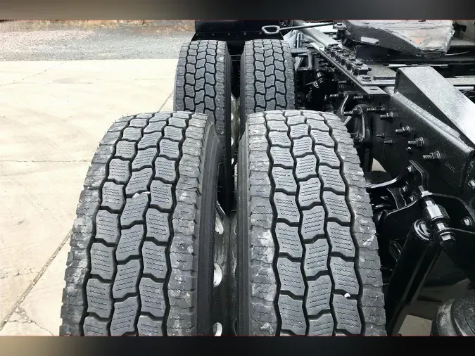 2022 INT LT625 6x4