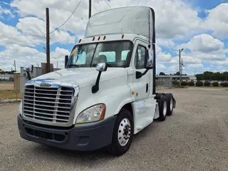 2015 FREIGHTLINER/MERCEDES CASCADIA 125