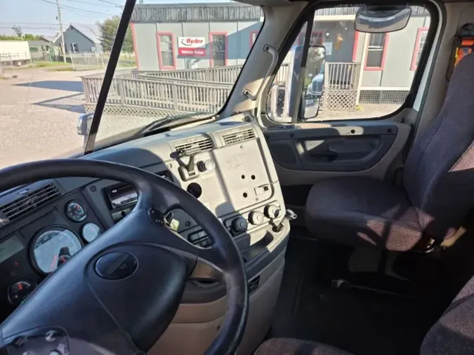 2018 FREIGHTLINER CASCADIA 113