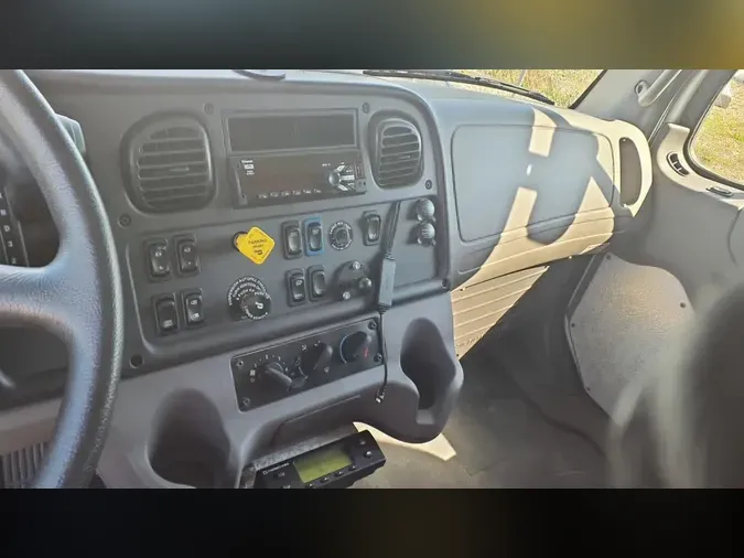 2020 FREIGHTLINER/MERCEDES M2 106a712530c5c536527a8bd14d522d8e4fd