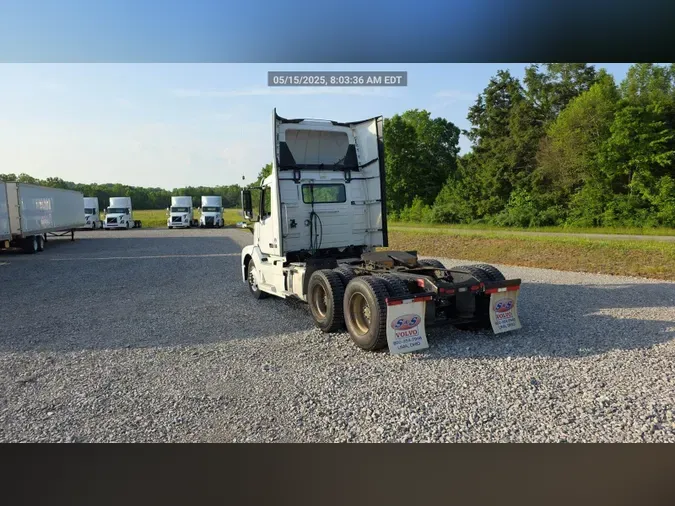 2018 Volvo VNL300