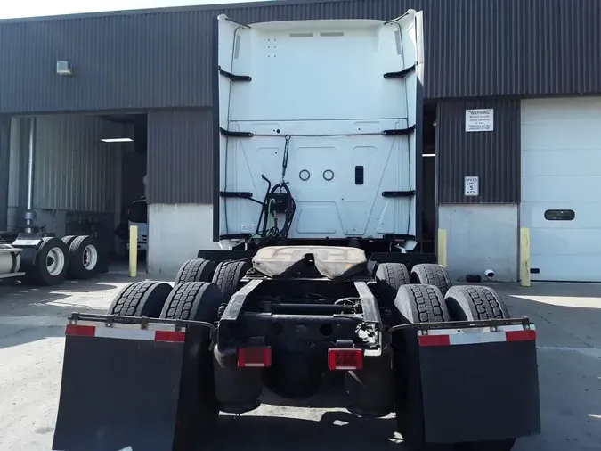 2020 NAVISTAR INTERNATIONAL LT625 SLPR CAB