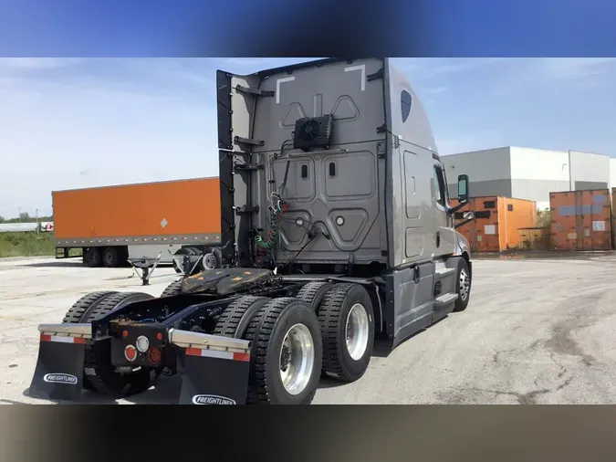 2021 Freightliner Cascadia