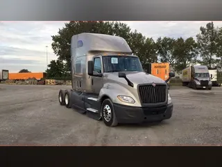 2022 International LT