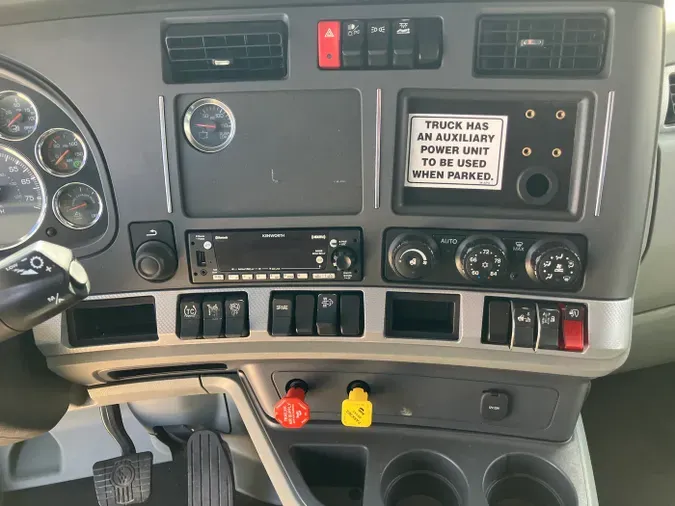 2022 Kenworth T680