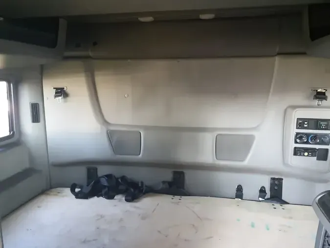 2020 NAVISTAR INTERNATIONAL LT625 SLPR CAB