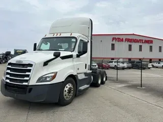 2019 Freightliner CASCADIA 116