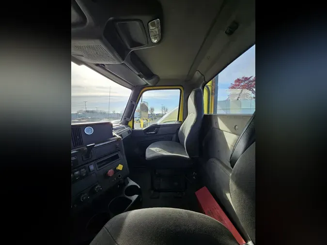 2020 International RH613