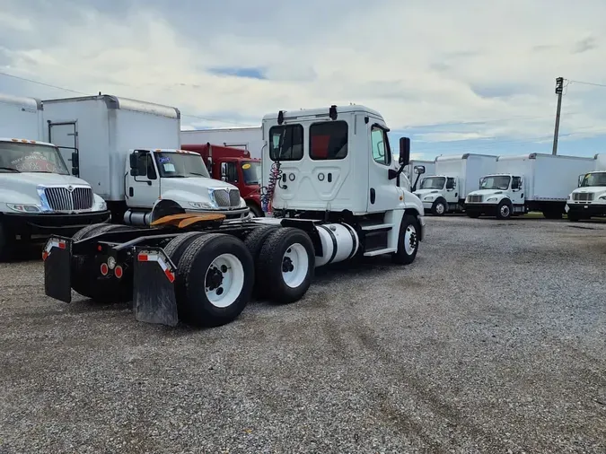 2018 FREIGHTLINER CASCADIA 125