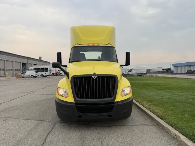 2023 International LT625